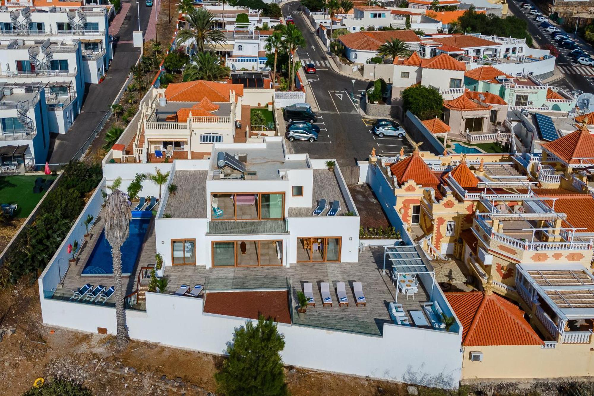 Fabulous Contemporary 5 Bedroom Villa With Private Heated Pool, Sleeps Max 13 Callao Salvaje Εξωτερικό φωτογραφία