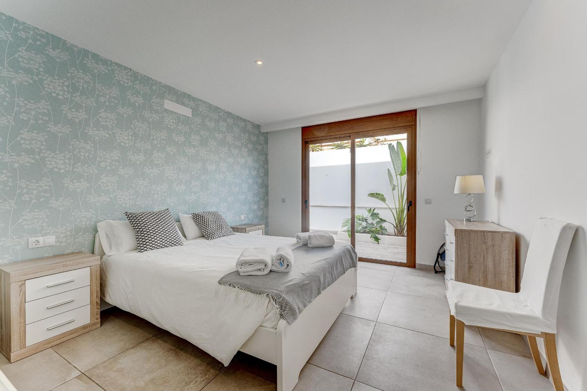 Fabulous Contemporary 5 Bedroom Villa With Private Heated Pool, Sleeps Max 13 Callao Salvaje Εξωτερικό φωτογραφία