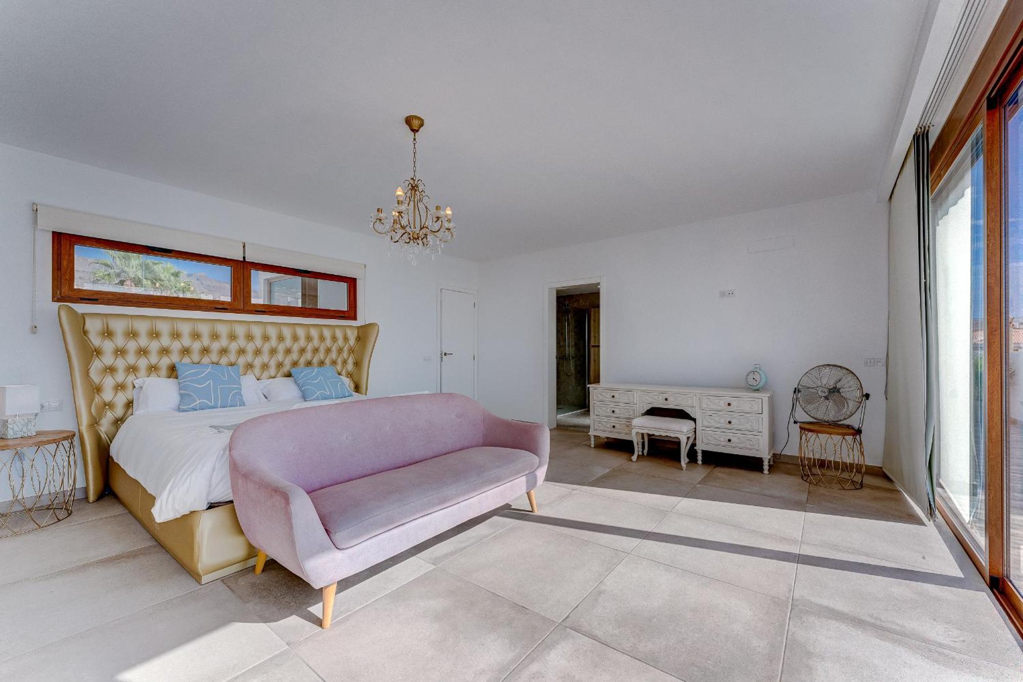Fabulous Contemporary 5 Bedroom Villa With Private Heated Pool, Sleeps Max 13 Callao Salvaje Εξωτερικό φωτογραφία