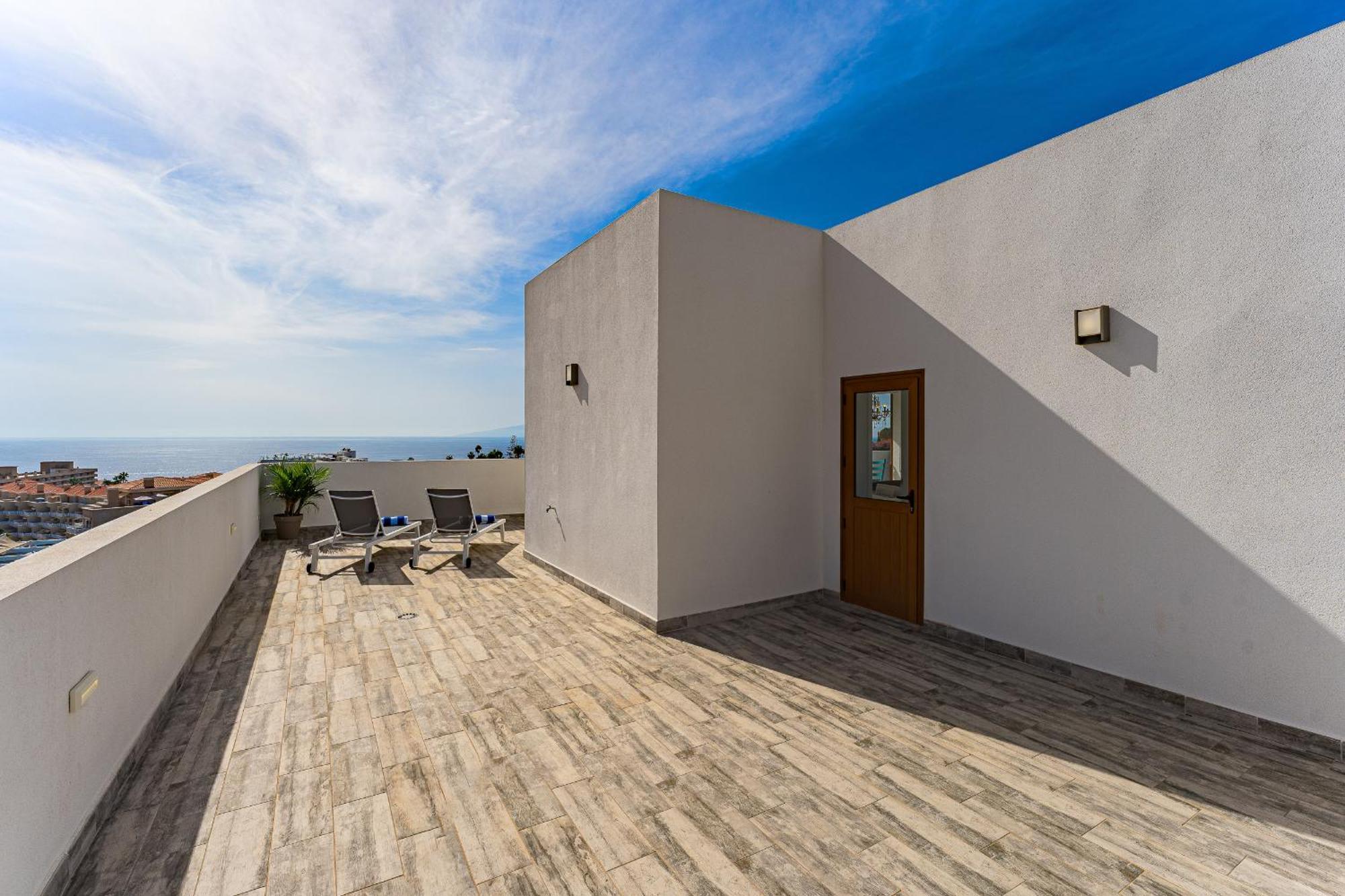 Fabulous Contemporary 5 Bedroom Villa With Private Heated Pool, Sleeps Max 13 Callao Salvaje Εξωτερικό φωτογραφία