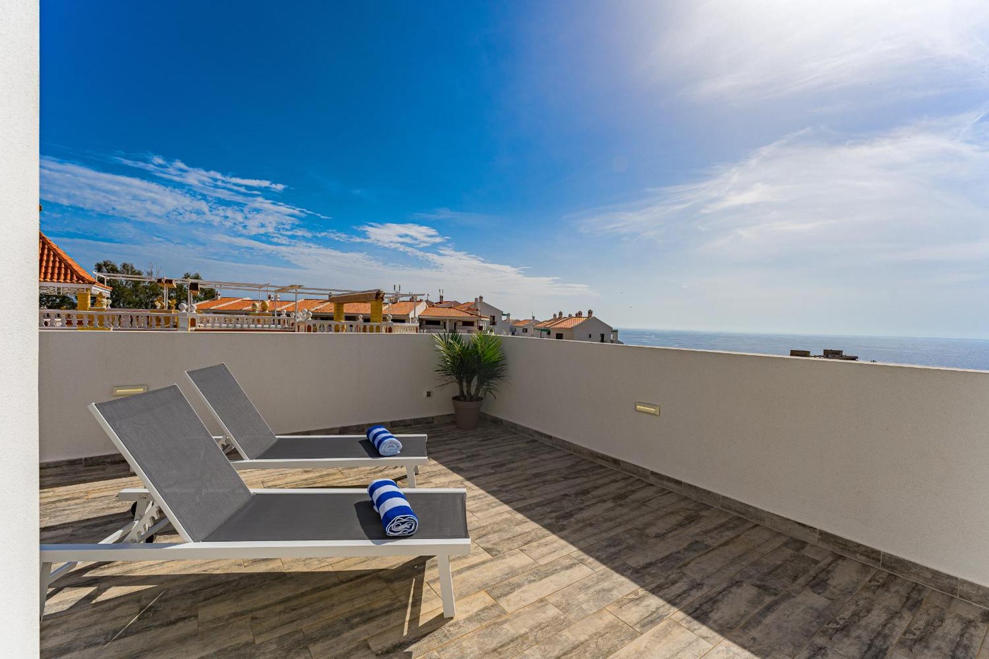 Fabulous Contemporary 5 Bedroom Villa With Private Heated Pool, Sleeps Max 13 Callao Salvaje Εξωτερικό φωτογραφία