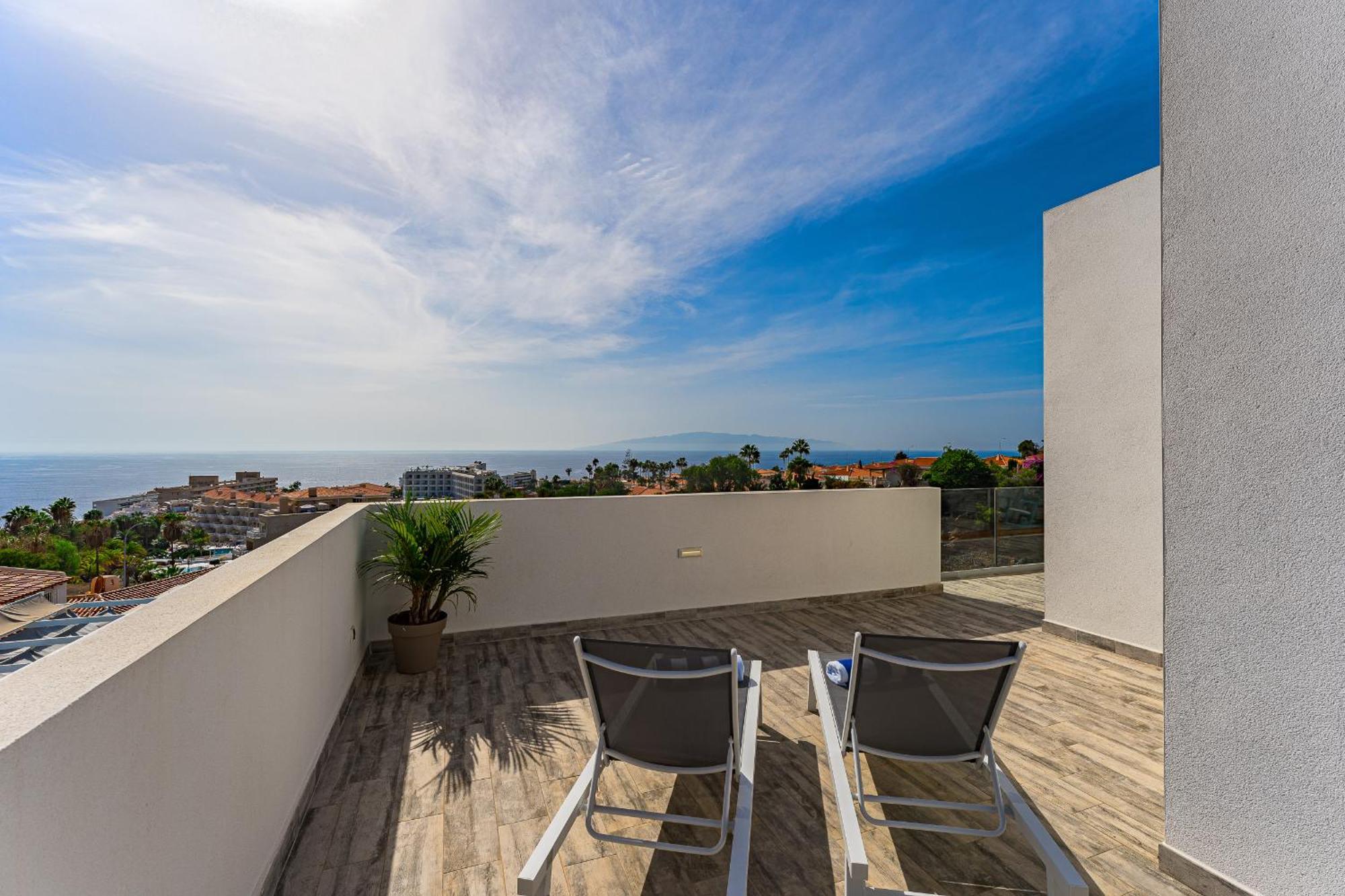 Fabulous Contemporary 5 Bedroom Villa With Private Heated Pool, Sleeps Max 13 Callao Salvaje Εξωτερικό φωτογραφία