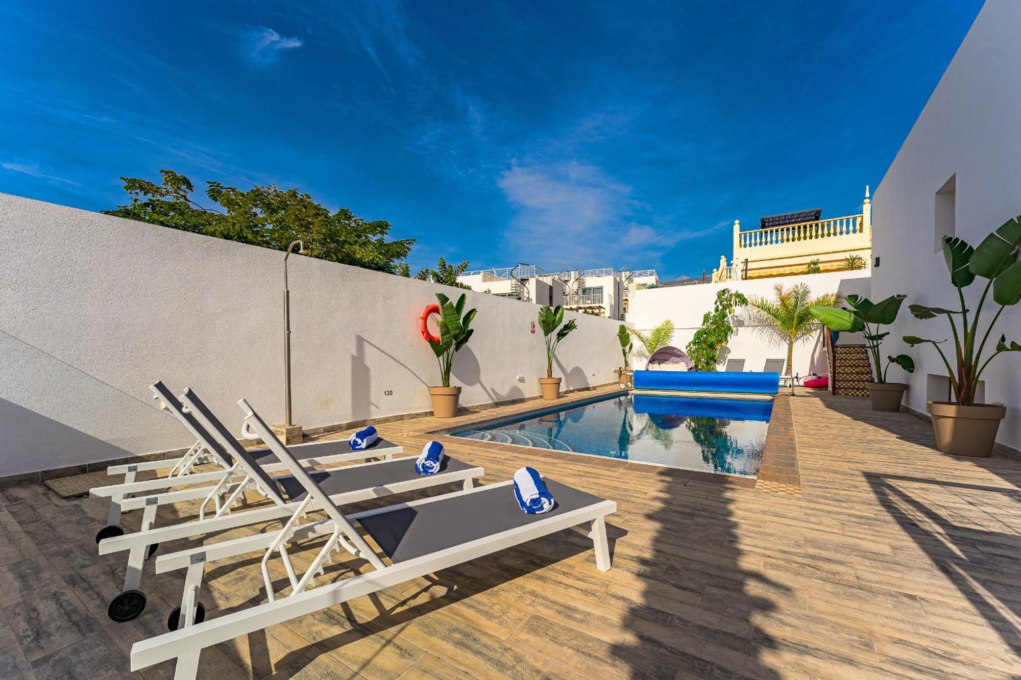 Fabulous Contemporary 5 Bedroom Villa With Private Heated Pool, Sleeps Max 13 Callao Salvaje Εξωτερικό φωτογραφία