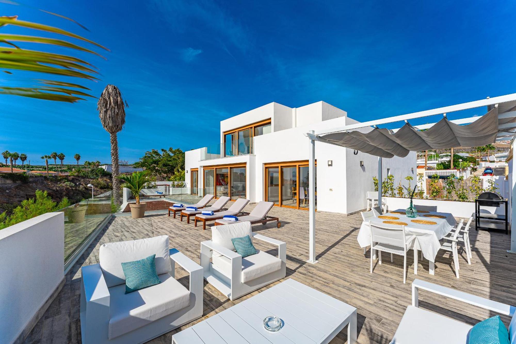 Fabulous Contemporary 5 Bedroom Villa With Private Heated Pool, Sleeps Max 13 Callao Salvaje Εξωτερικό φωτογραφία
